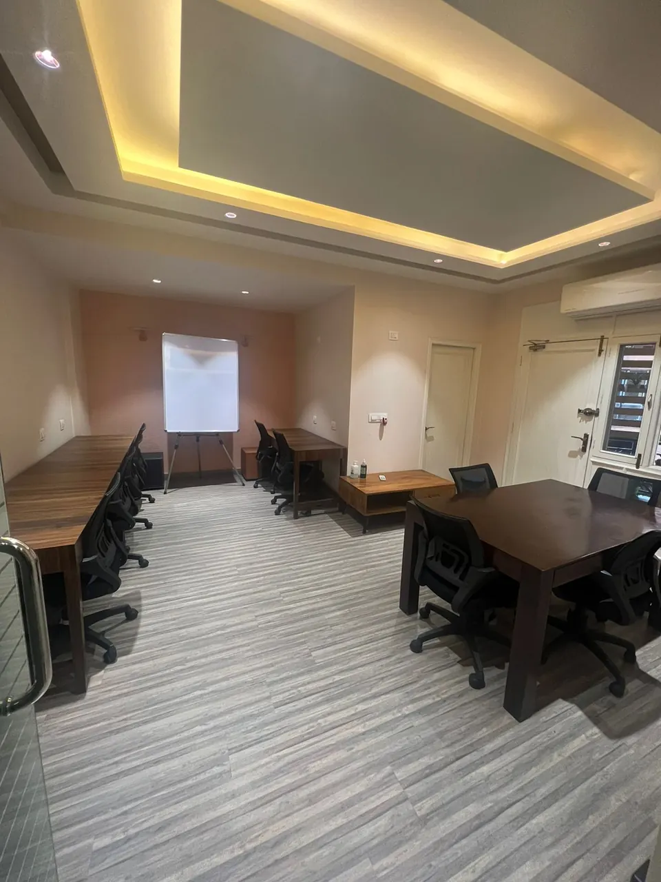 Private cabins at CollaboCorner, Jaipur: photo 3