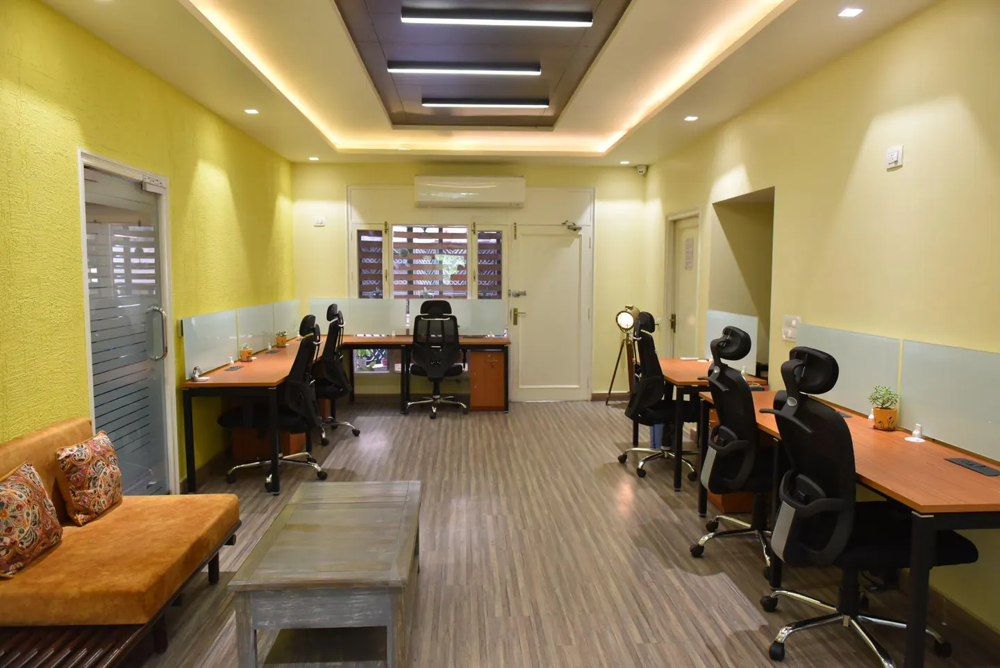 Dedicated desks at CollaboCorner coworking space, Civil Lines, Jaipur